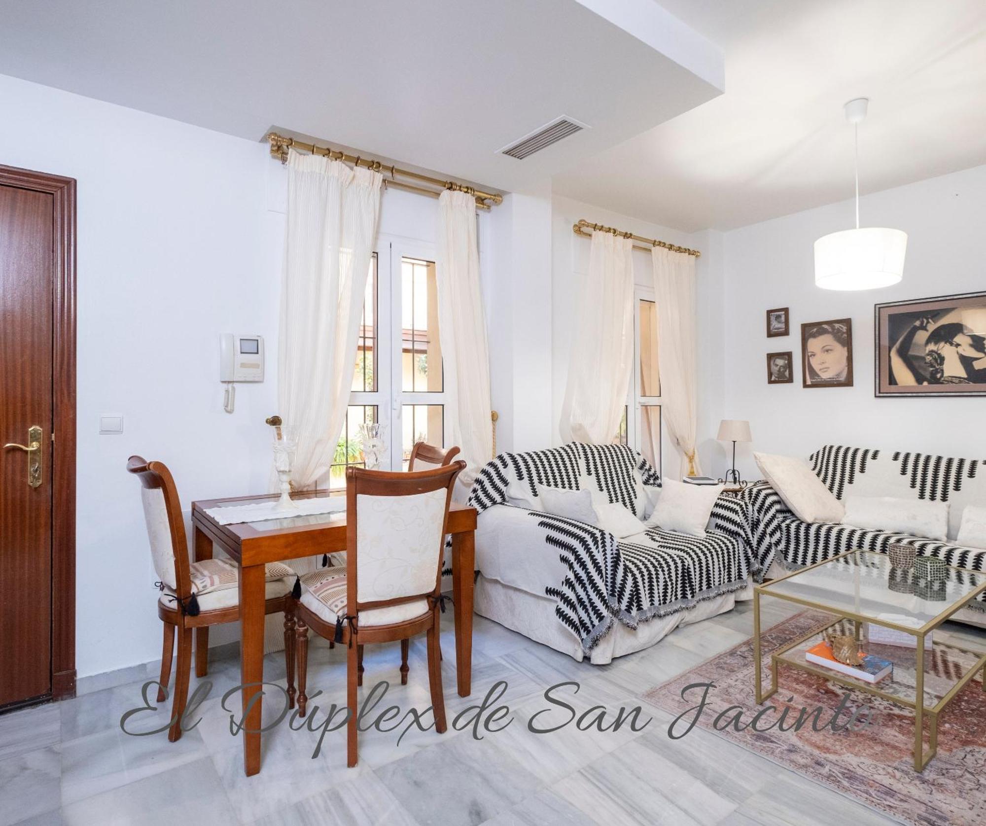 El Duplex De San Jacinto Apartment Sevilla Bagian luar foto