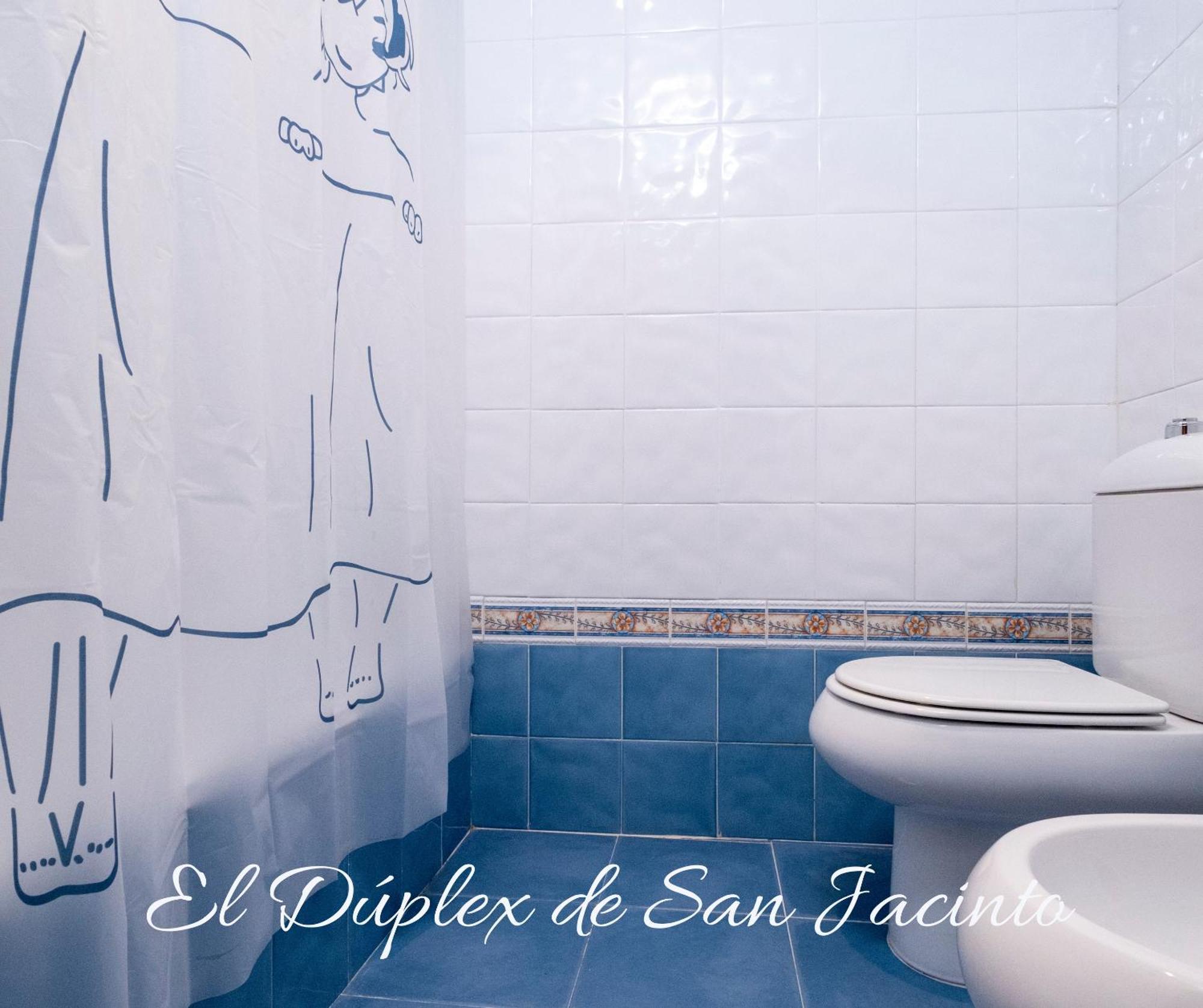 El Duplex De San Jacinto Apartment Sevilla Bagian luar foto