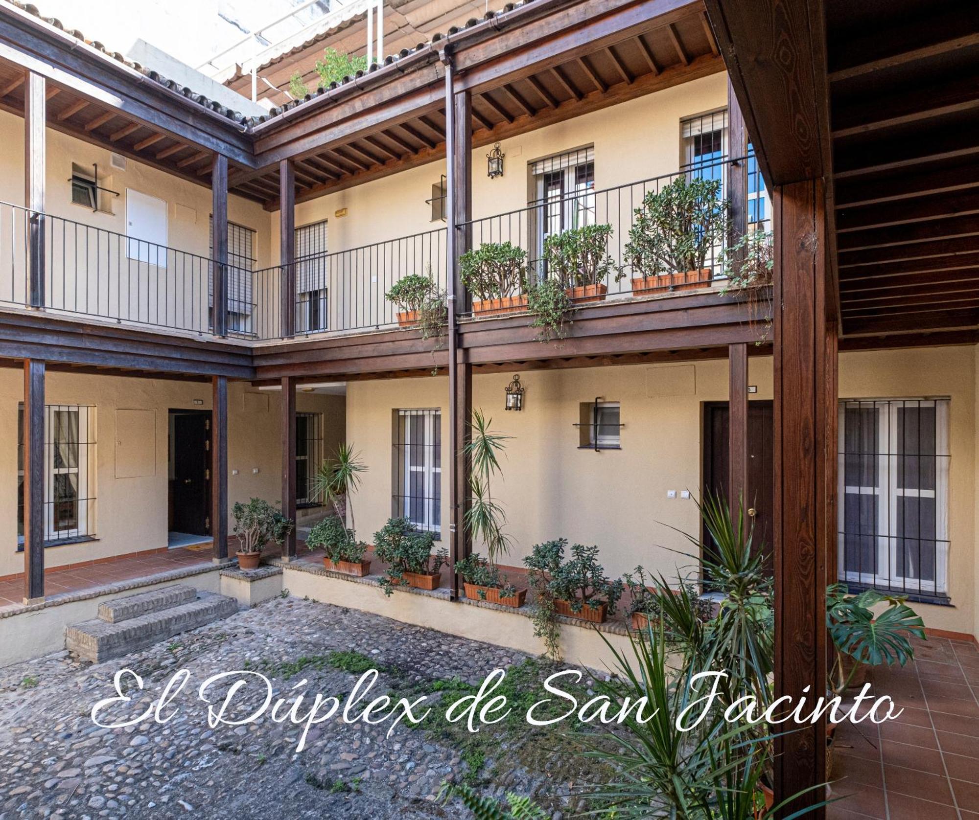 El Duplex De San Jacinto Apartment Sevilla Bagian luar foto